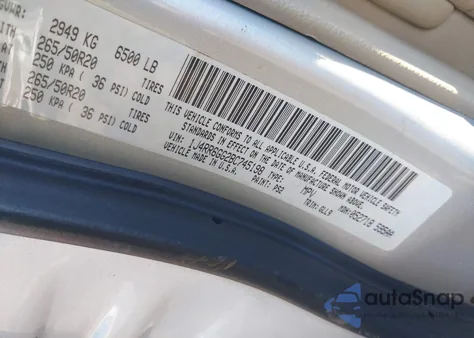 2011 Jeep Grand Cherokee Overland z USA, uszkodzony, nr VIN 1J4RR6GG2BC745198